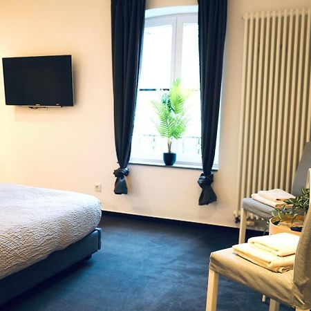 Haus Im Gruenen Fuer 6 Personen-3 Schlafzimmer- 3 Baedern -Waschmaschine-Grosse Terrasse- Vollausgestattete Kueche Wolfsburg Luaran gambar