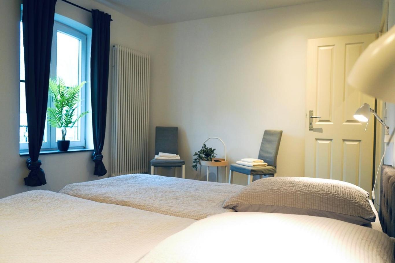 Haus Im Gruenen Fuer 6 Personen-3 Schlafzimmer- 3 Baedern -Waschmaschine-Grosse Terrasse- Vollausgestattete Kueche Wolfsburg Luaran gambar