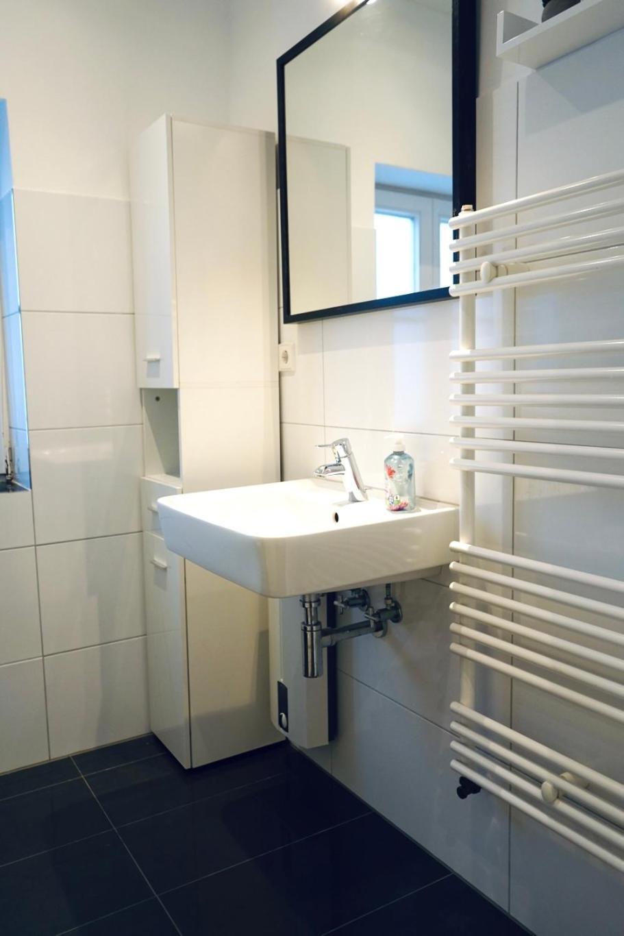 Haus Im Gruenen Fuer 6 Personen-3 Schlafzimmer- 3 Baedern -Waschmaschine-Grosse Terrasse- Vollausgestattete Kueche Wolfsburg Luaran gambar