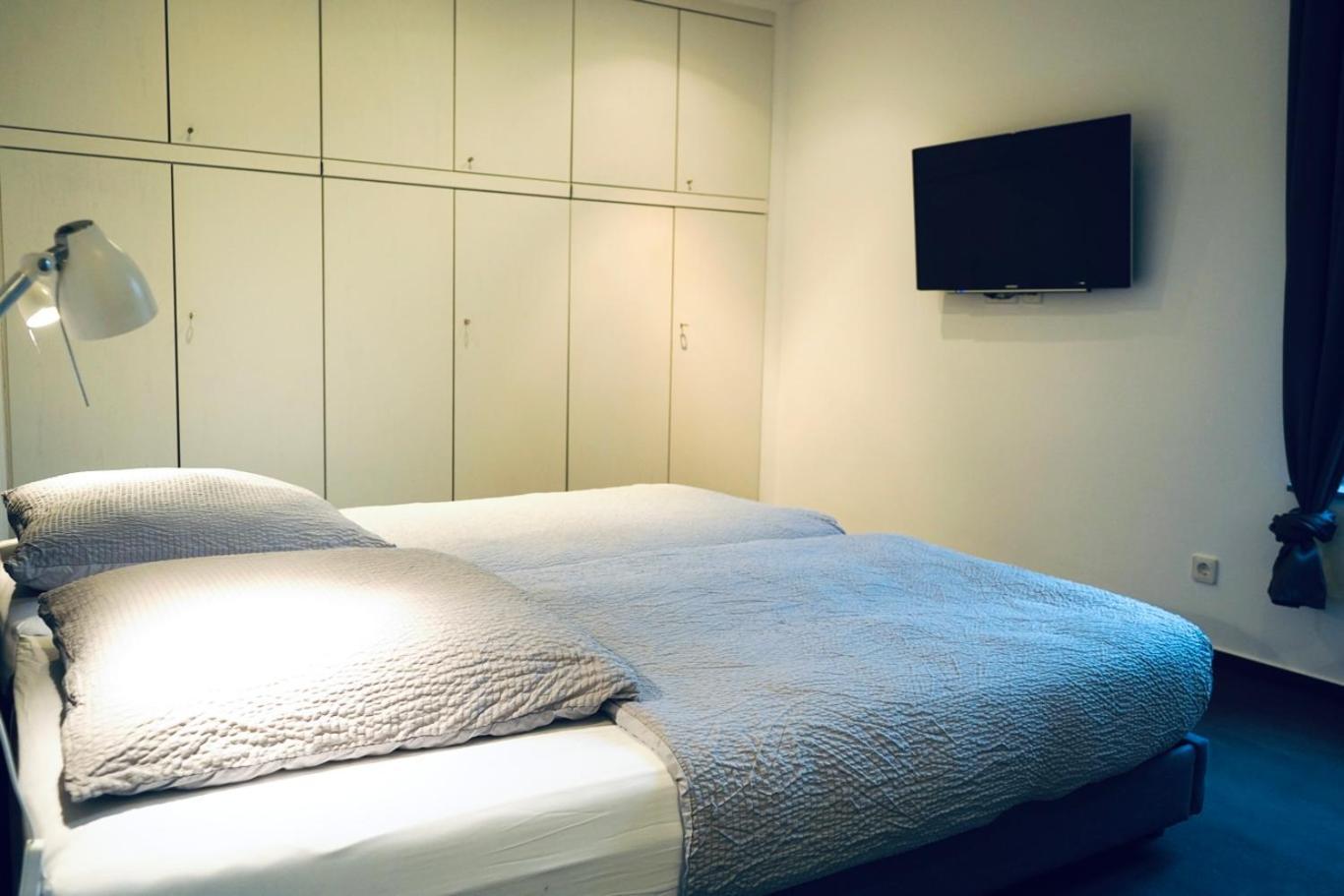 Haus Im Gruenen Fuer 6 Personen-3 Schlafzimmer- 3 Baedern -Waschmaschine-Grosse Terrasse- Vollausgestattete Kueche Wolfsburg Luaran gambar