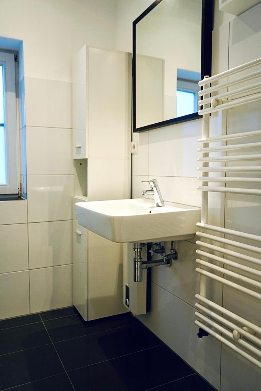 Haus Im Gruenen Fuer 6 Personen-3 Schlafzimmer- 3 Baedern -Waschmaschine-Grosse Terrasse- Vollausgestattete Kueche Wolfsburg Luaran gambar